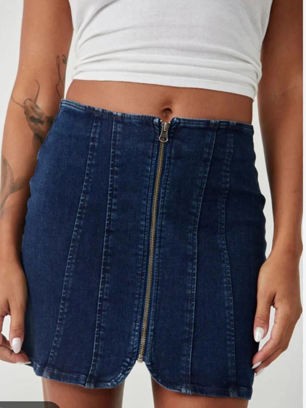 We The Free Denim Mini Skirt Size 12 Blue Front Zip Stretch Boho Casual Festival